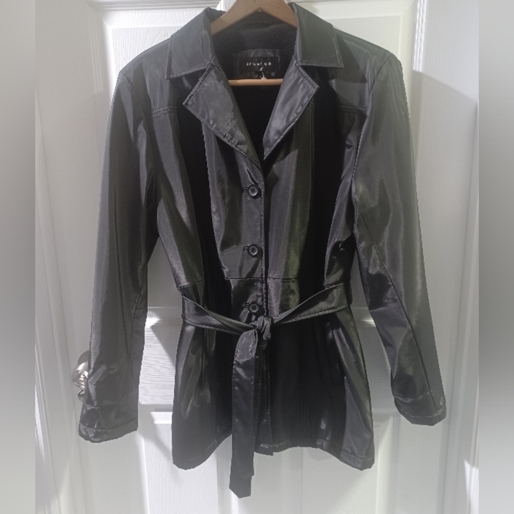 Braetan Black Sleek Trench Coat - Picture 1 of 8